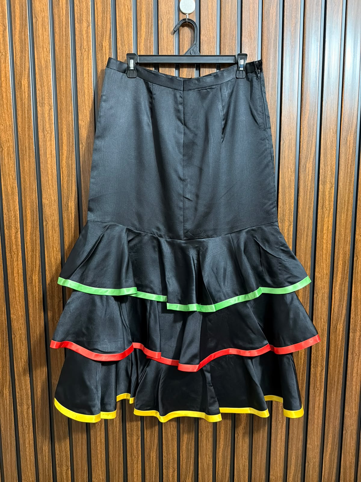 Waist 31  Lenght 34  Fabric silk Western Skirts