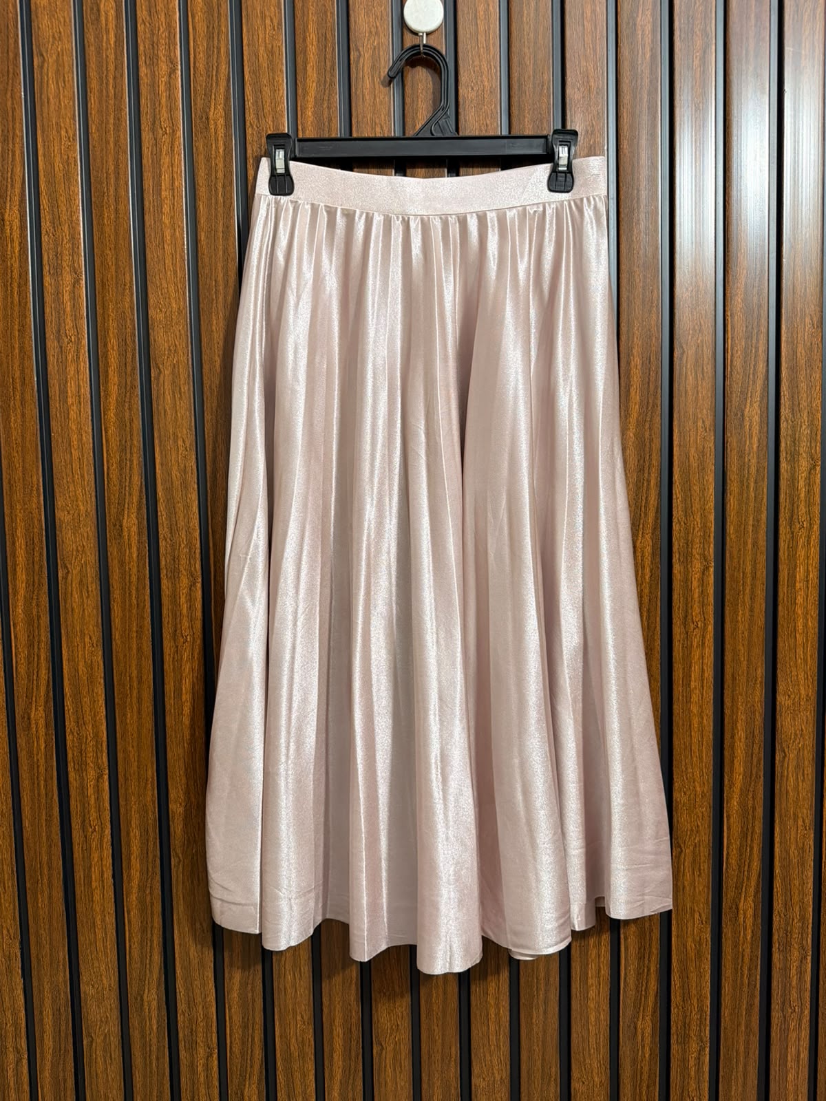 Waist 28  Lenght 29  Fabric silk Ladies Wear Skirt