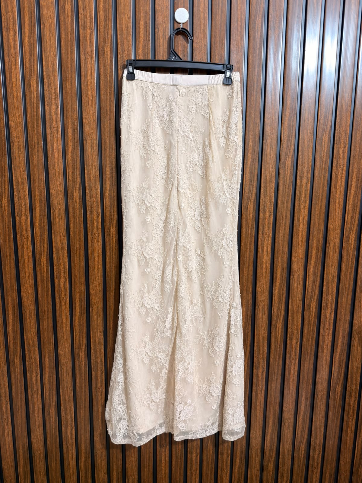 Waist 27  Lenght 44  Fabric net  Skirt for Ladies