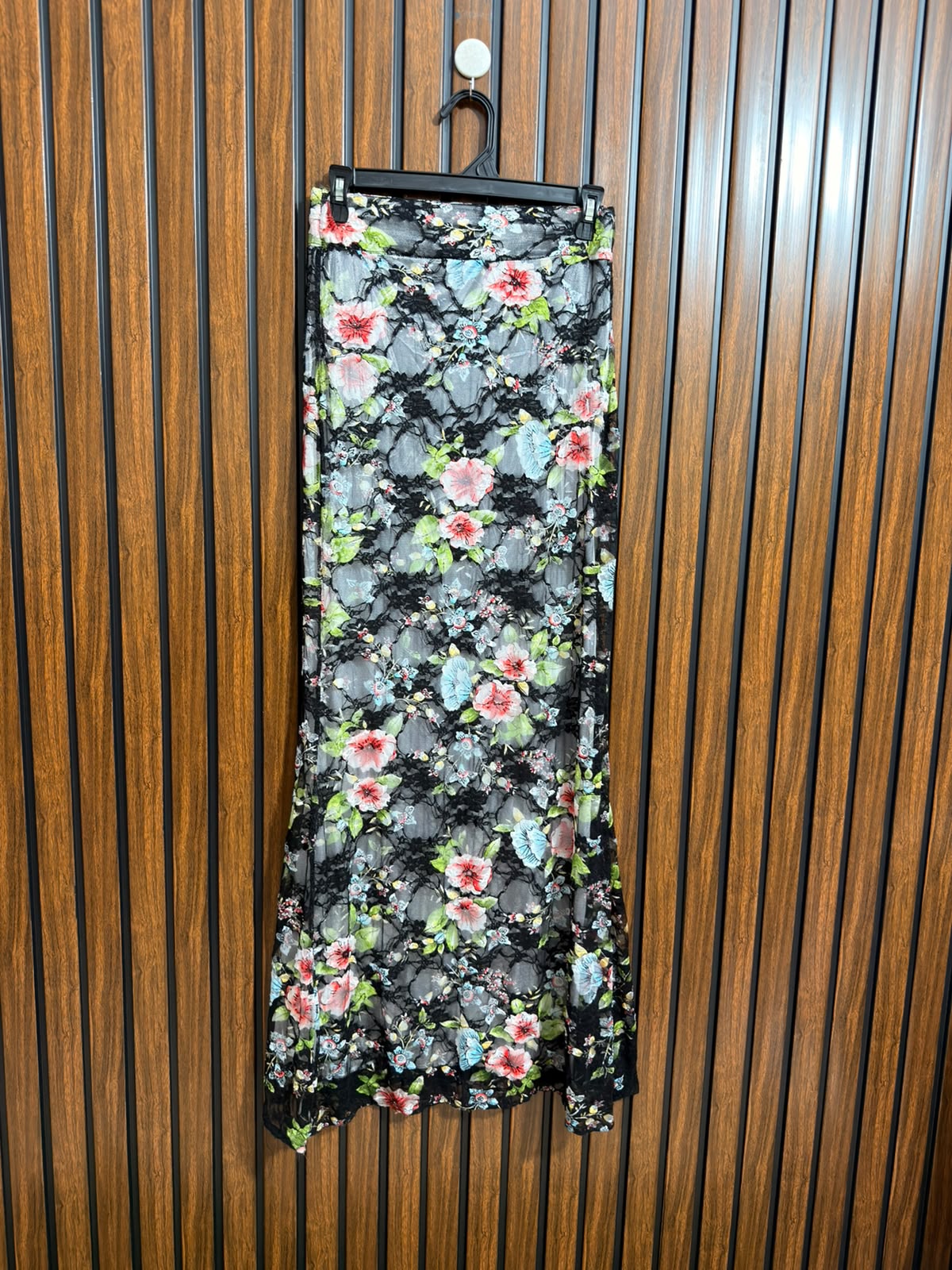 Waist 30  Lenght 44  Fabric net Ladies Skirt Collection