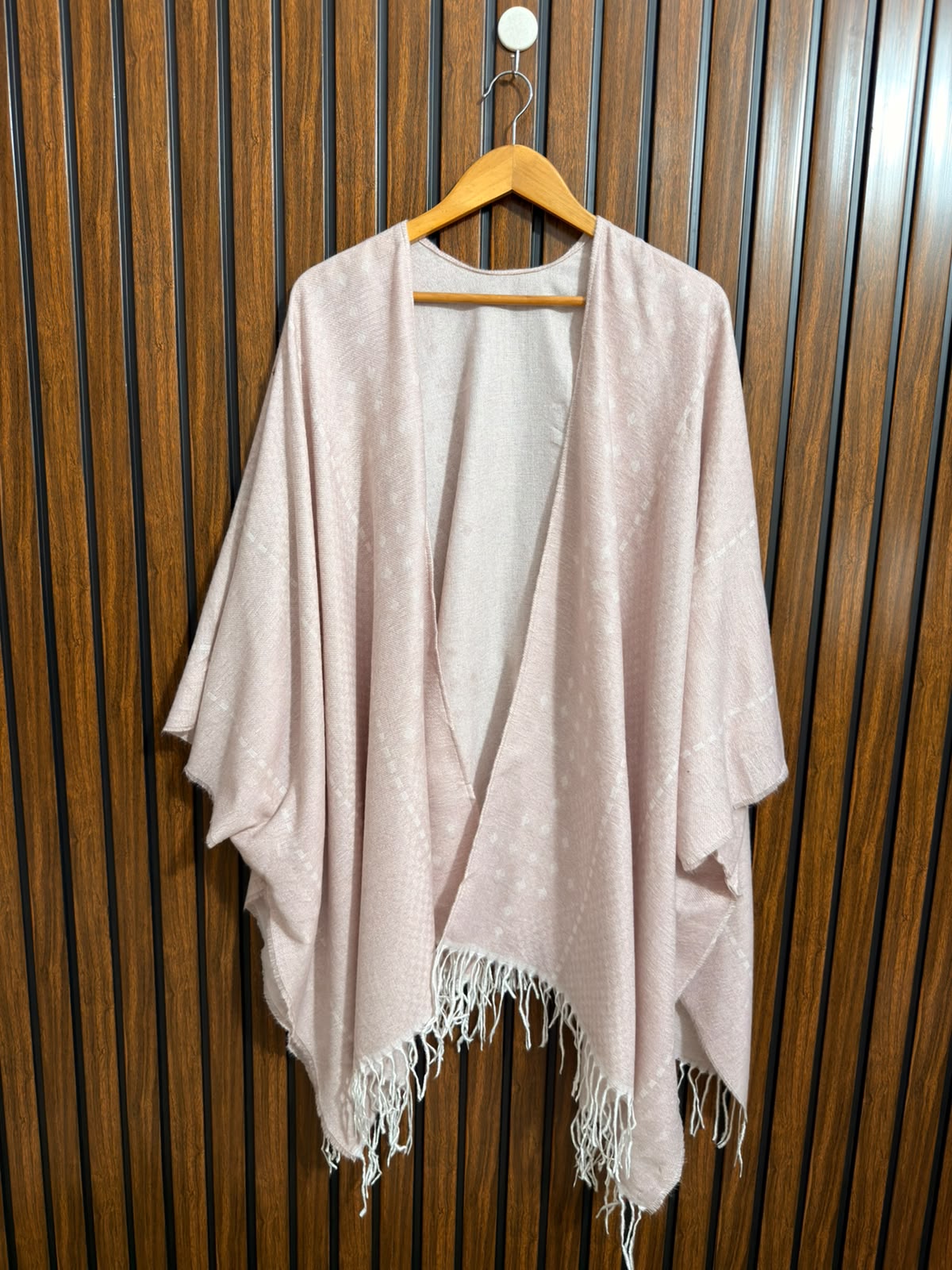 Womens Modern Shawl
