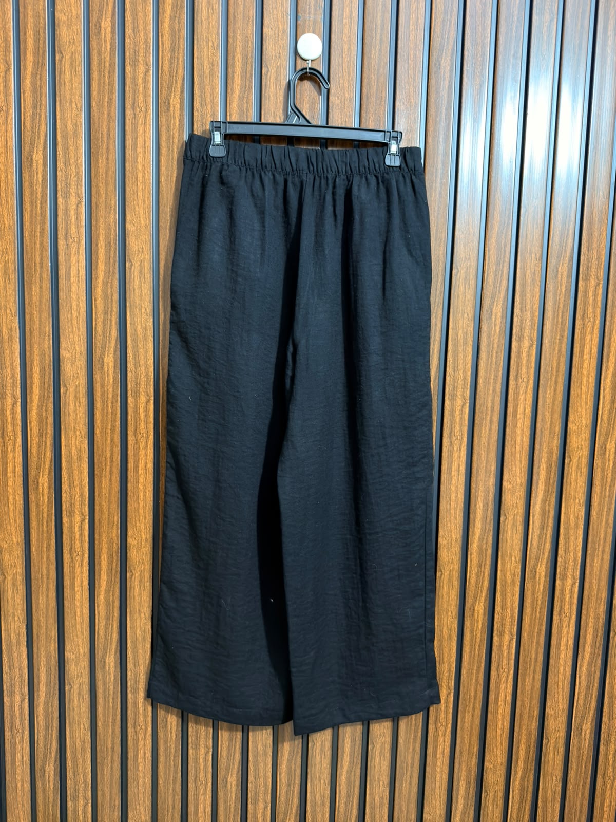 Waist 32  Lenght 37  Fabric cotton silk Ladies Regular Trouser