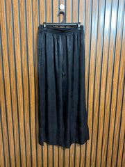 Waist 32  Lenght 40  Fabric silk Branded Ladies Trouser
