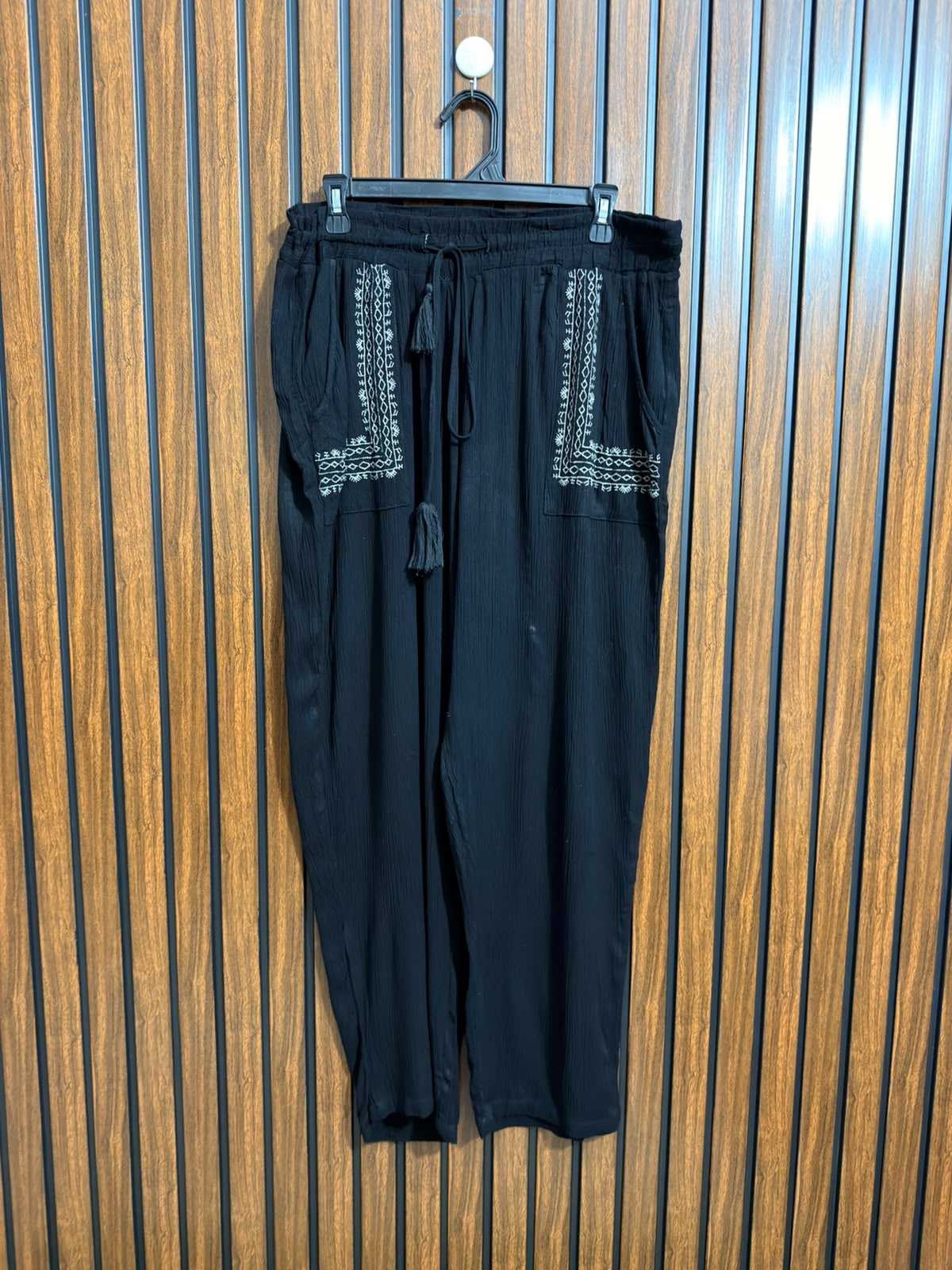 Waist 34  Lenght 41  Fabric rayon Branded Regular Trouser