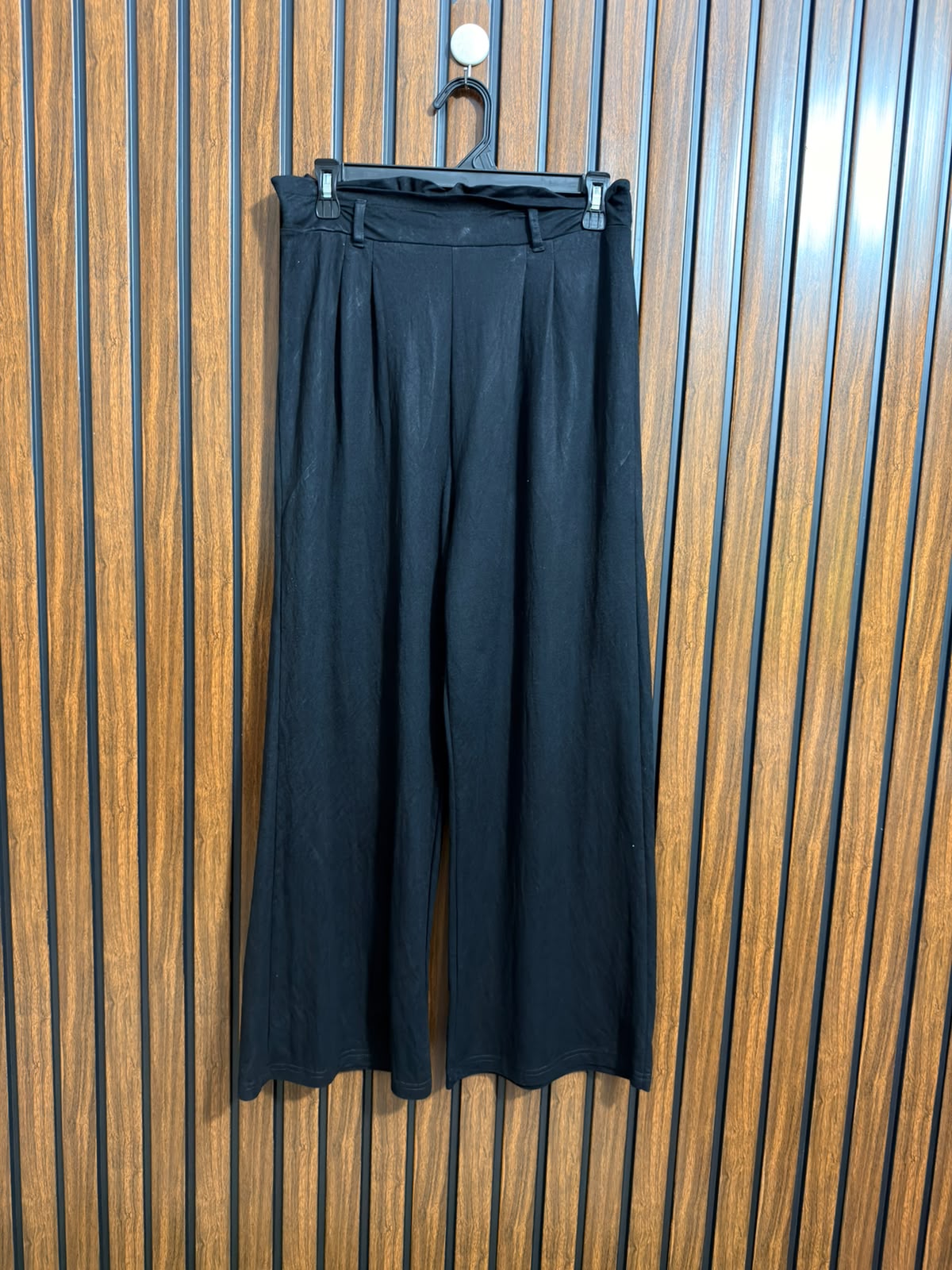 Waist 32  Lenght 36  Fabric silk Ladies Trouser