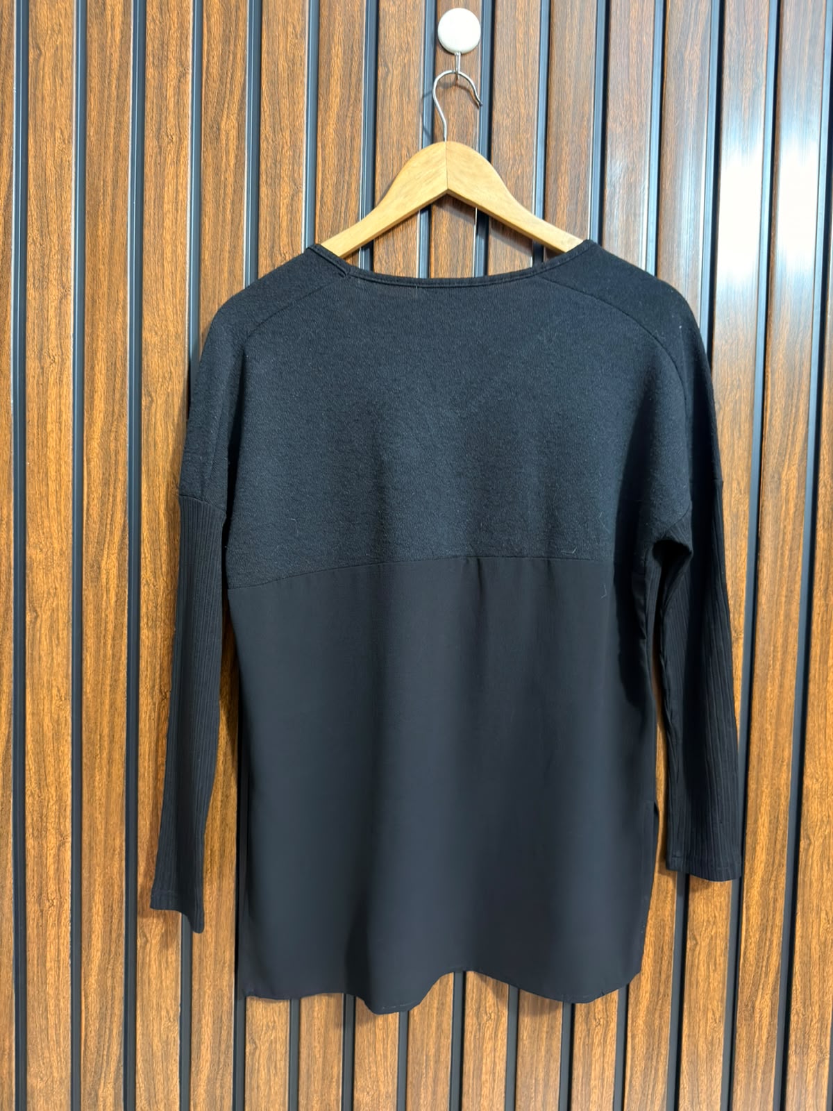 Chest 21  Lenght 25 to 27  Fabric chiffon and jersey Womens Branded Full Sleeve Top