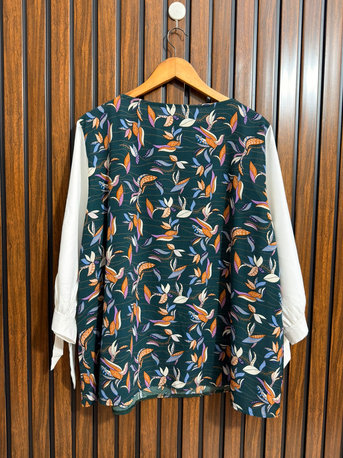 Chest 23  Lenght 26  Fabric Georgette Ladies Branded Top