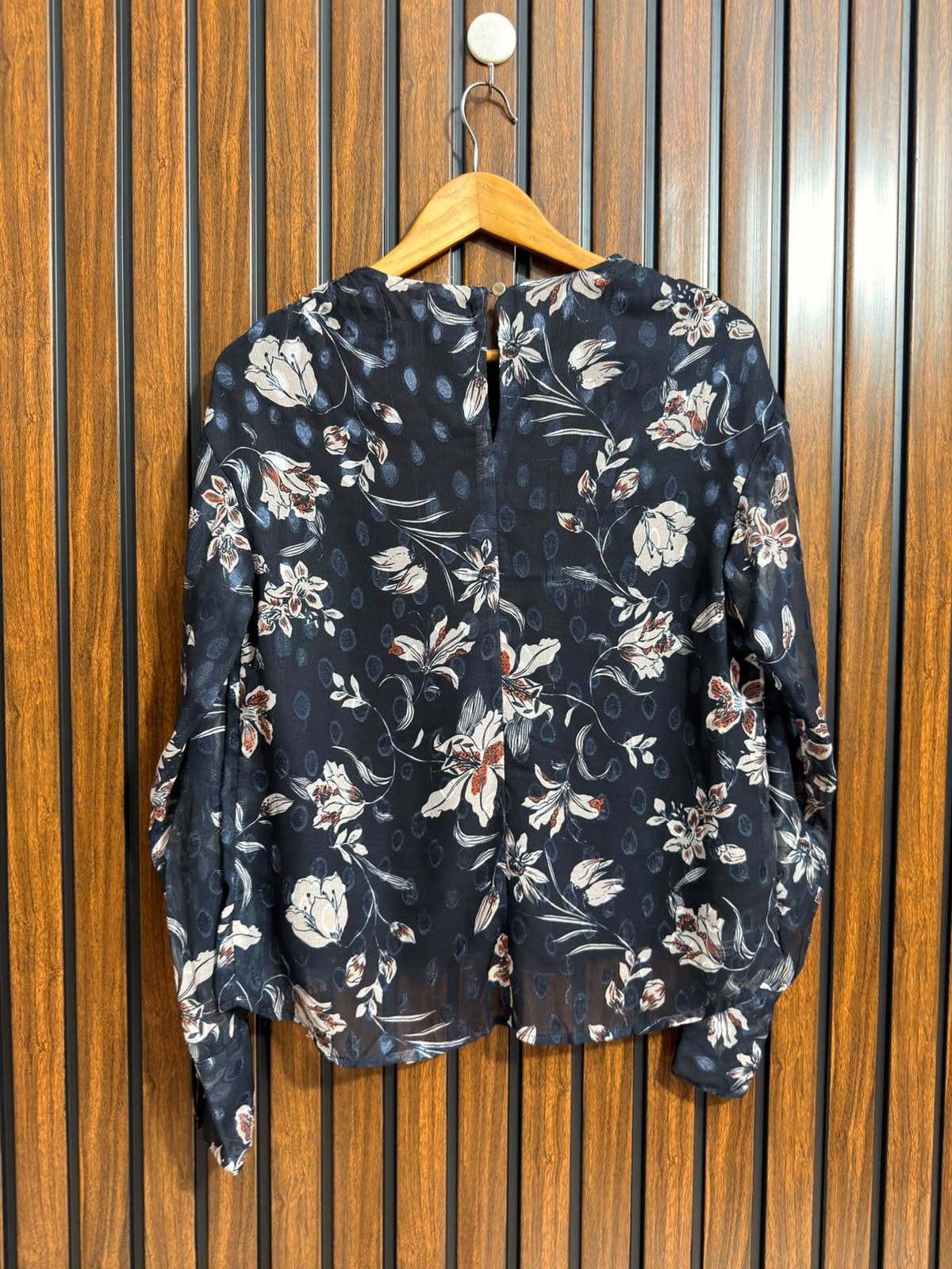 Chest 18  Lenght 20  Fabric chiffon Ladies Western Top