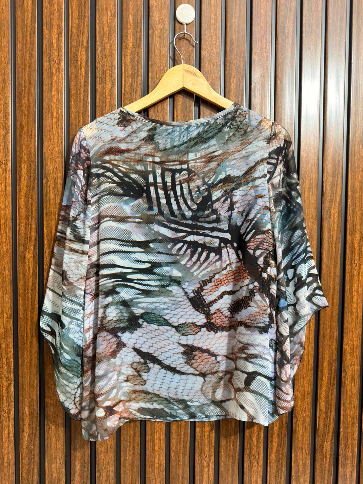 Chest 19  Lenght 25  Fabric chiffon Western Ladies Full Top