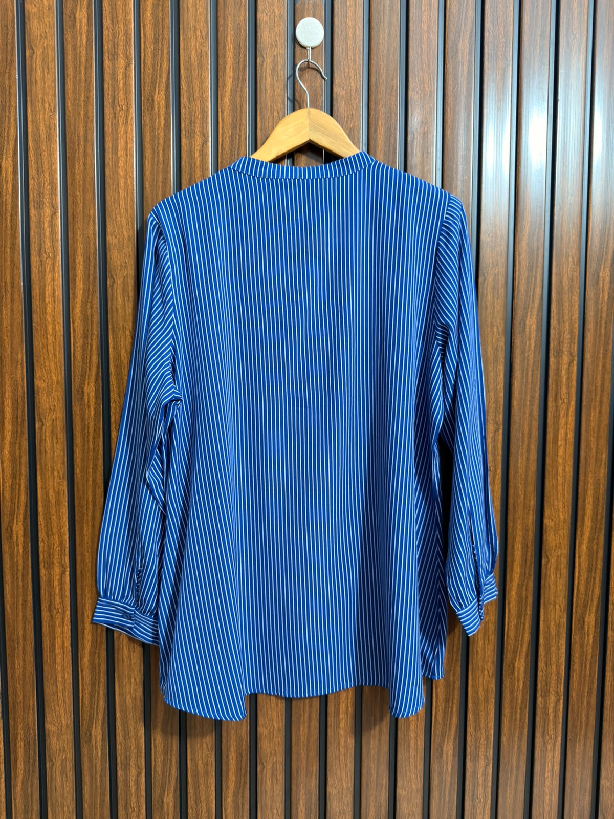 Chest 21  Lenght 29  Fabric silk Womens Full Sleeve Top