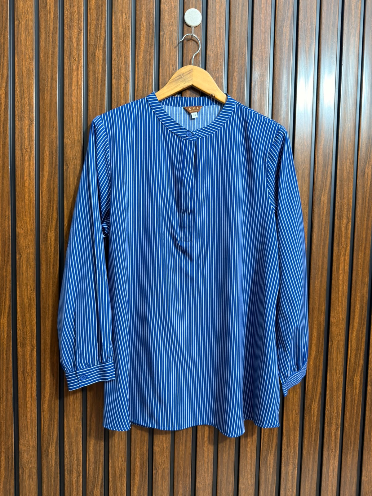 Chest 21  Lenght 29  Fabric silk Womens Full Sleeve Top
