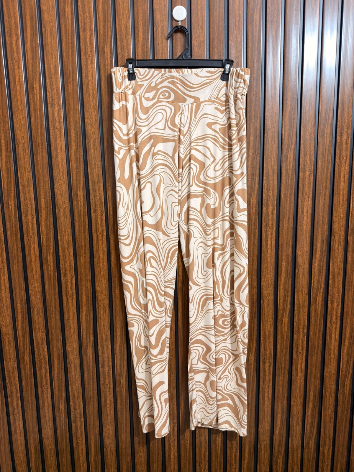 Waist 28 to 30  Lenght 35  Fabric jersey Branded Womens Trouser