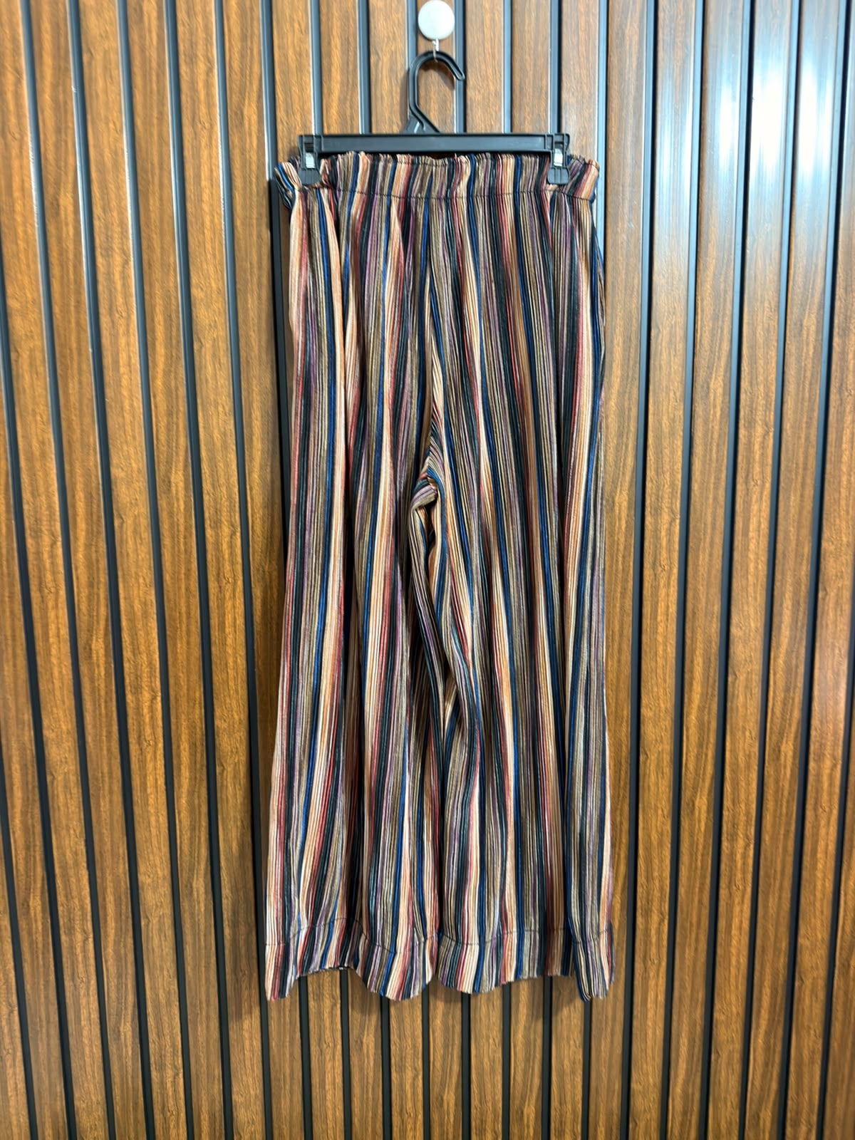 Waist 30 to 32  Lenght 38  Fabric silk jersey Womens Original Trouser