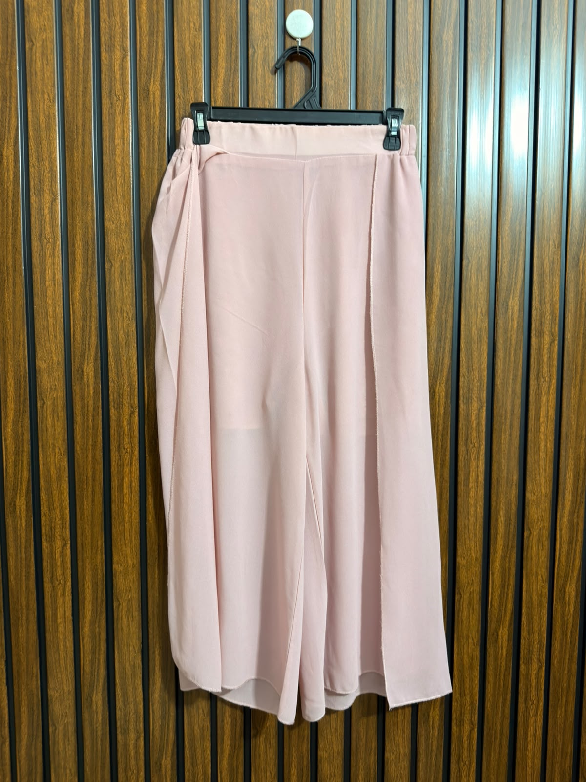 Waist 26  Lenght 32  Fabric chiffon Womens Classic Trouser