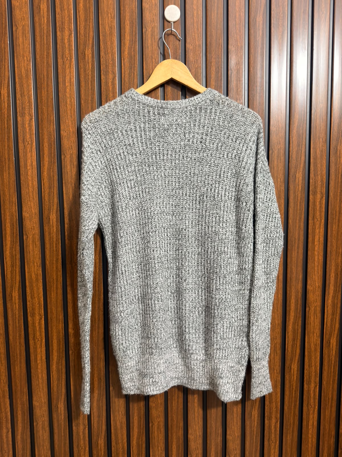 Chest extra small  baggy style  Lenght 29 Branded Western Womens Sweater