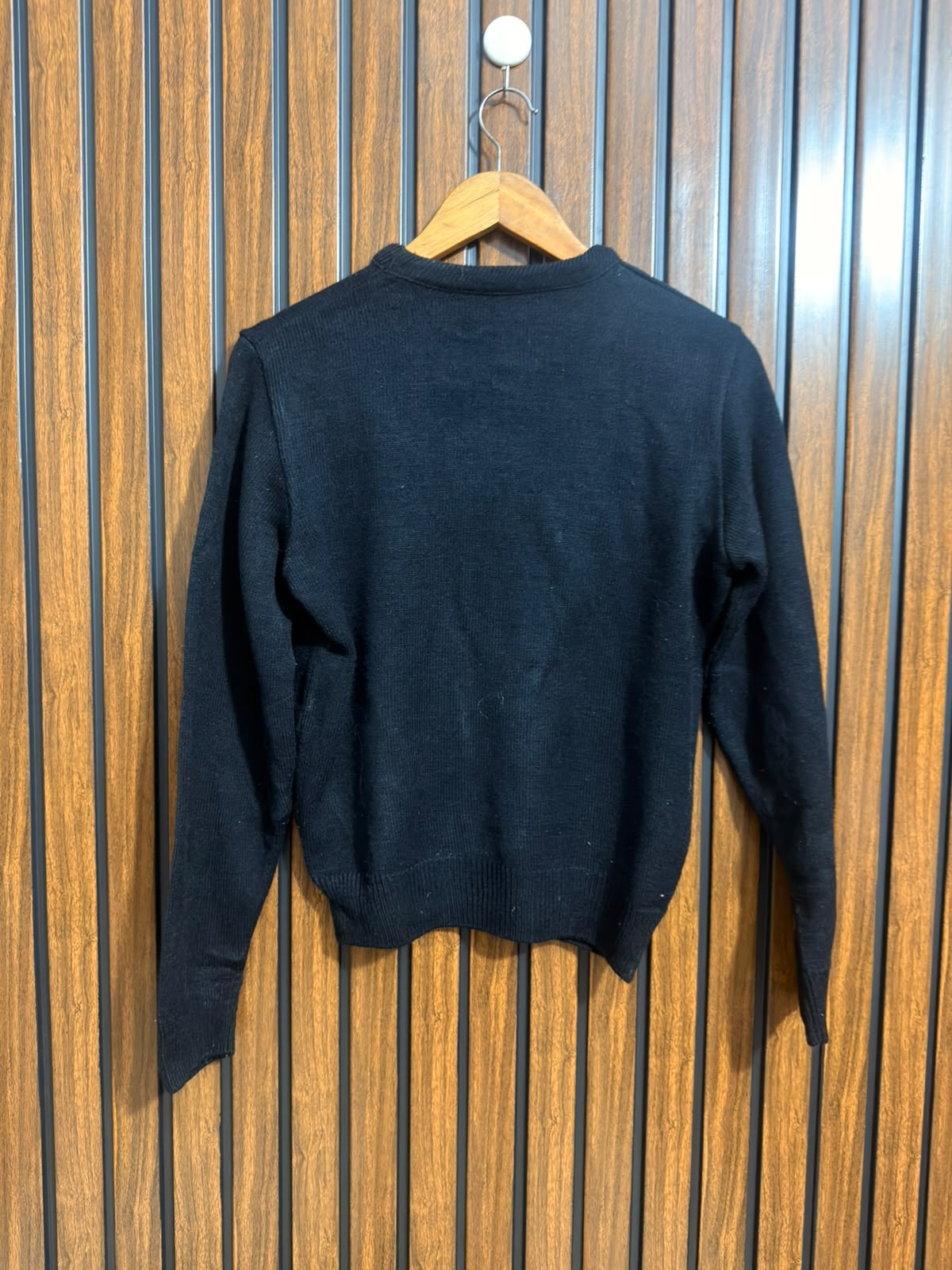 Chest 19  Lenght 21 Branded Sweater Collection