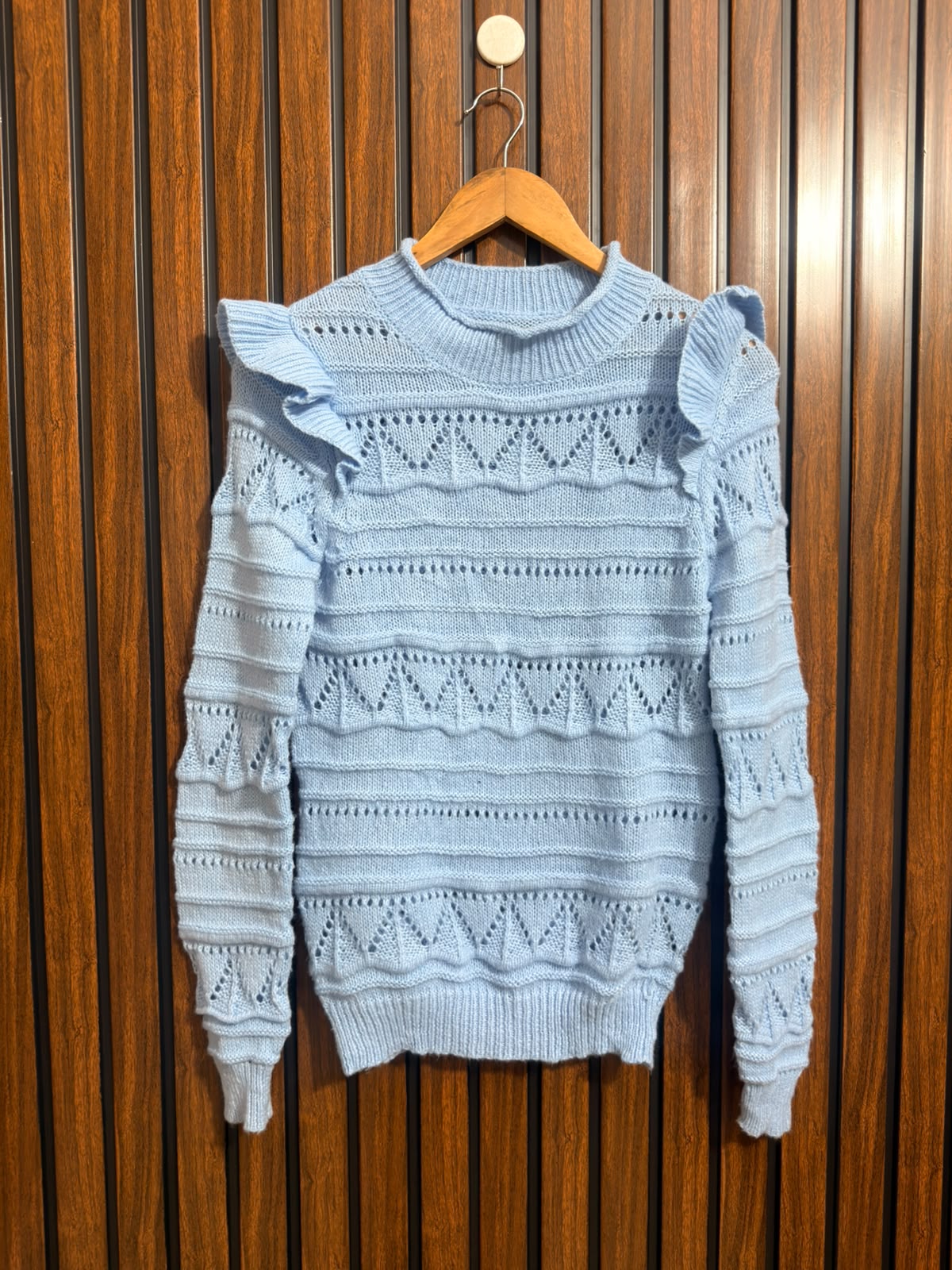 Chest 19  Lenght 24 Womens Classic Sweater