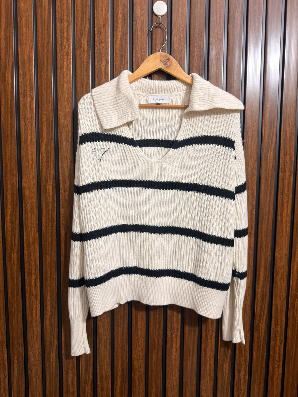 Chest medium  baggy style  Lenght 24 Western Branded Womens Sweater
