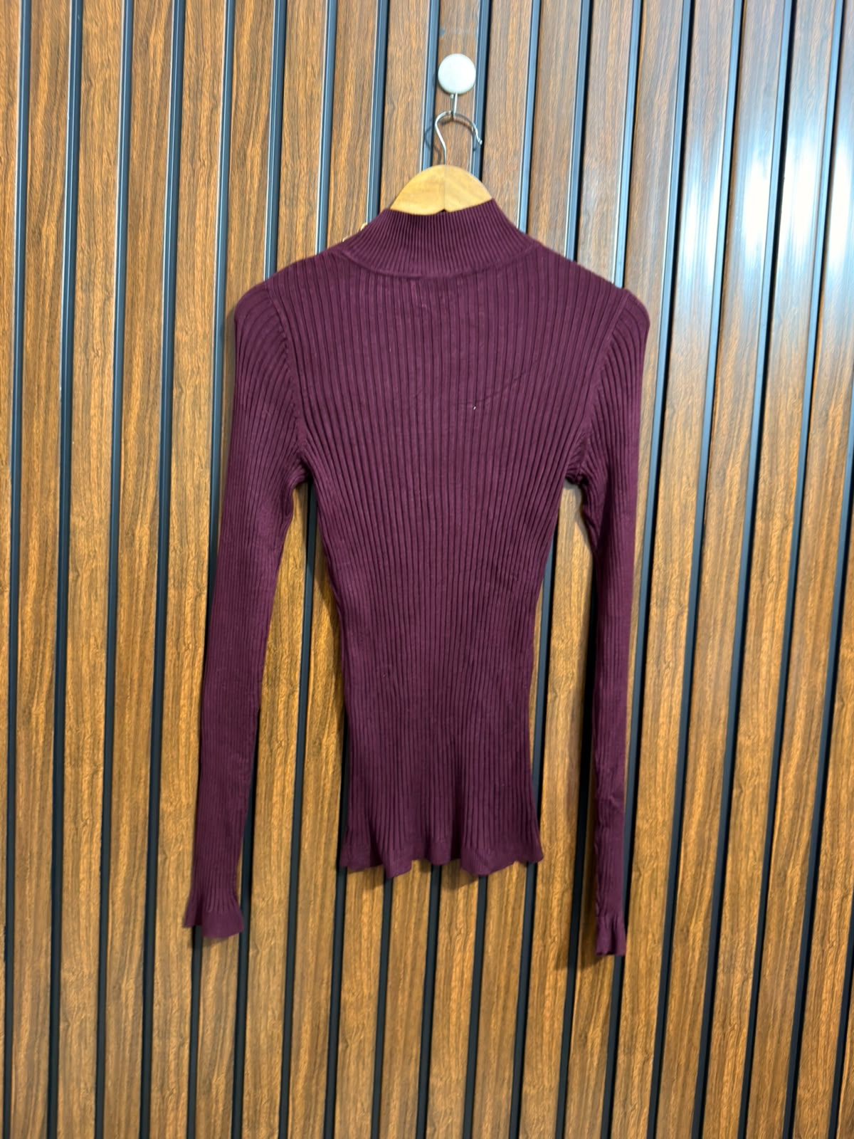 chest 18  Lenght 25 Western Casual Winter Top