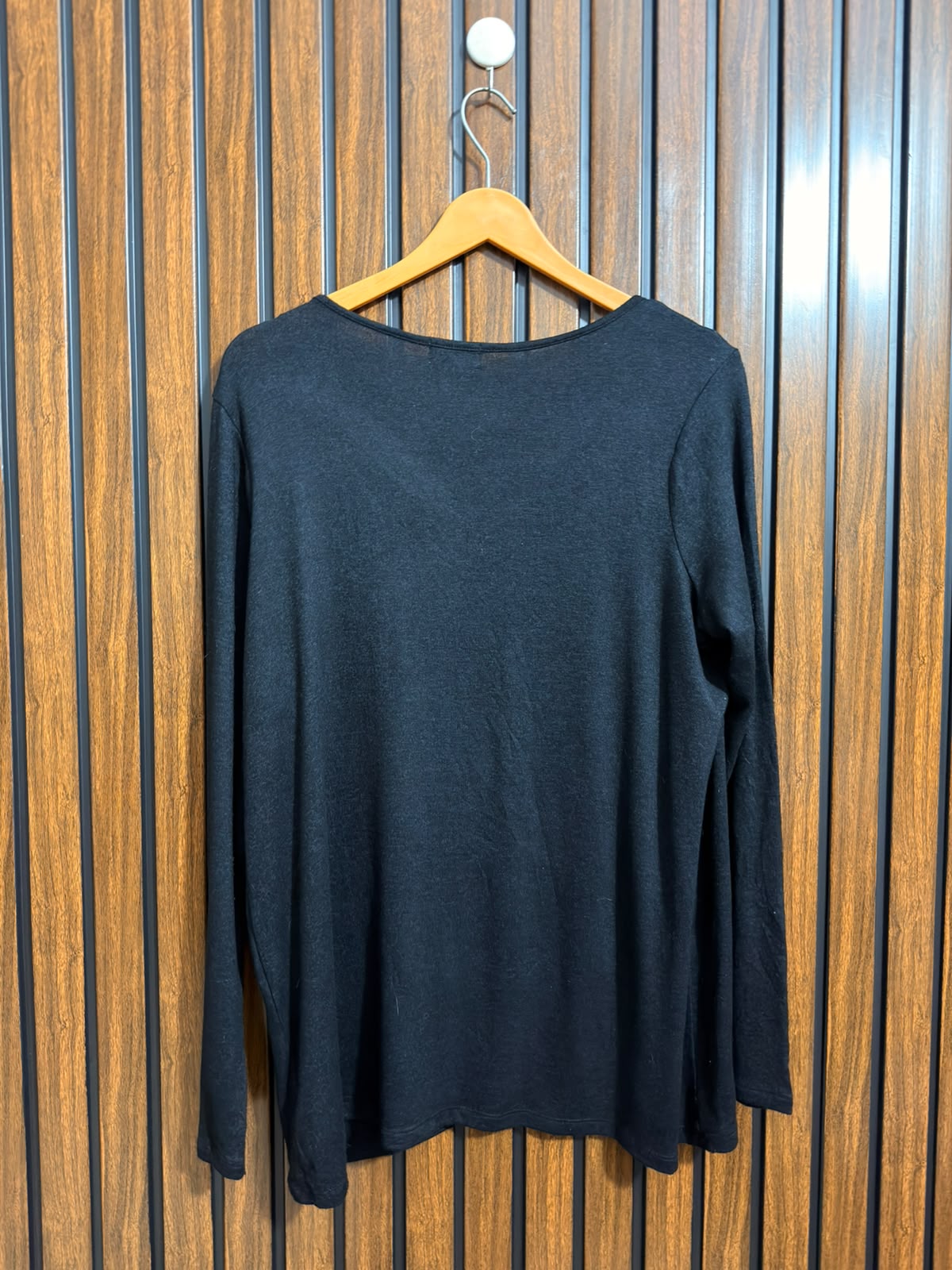 Chest large  baggy style  Lenght 28 Womens Casual Winter Top