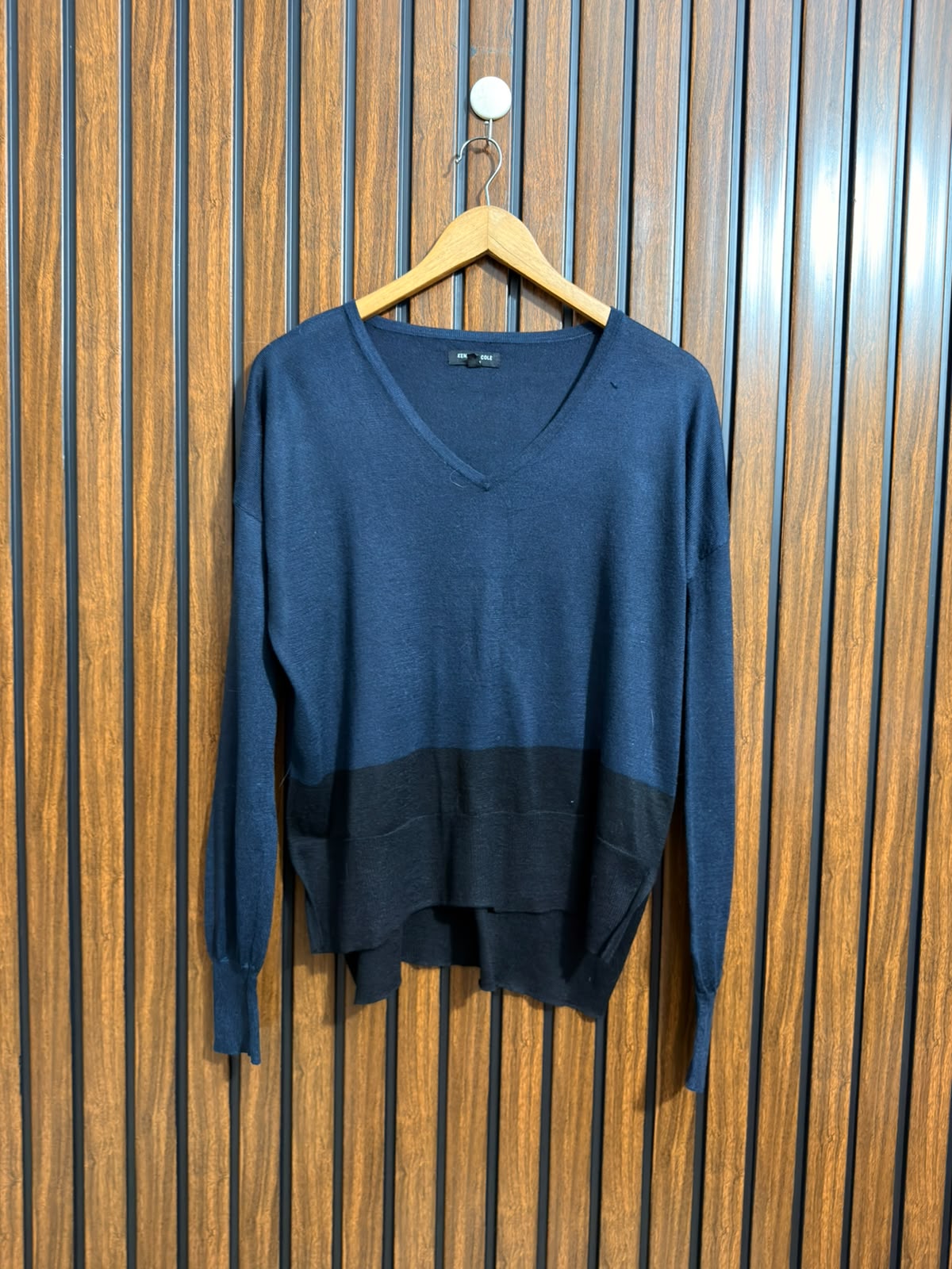 Chest extra small  baggy style  Lenght 25 to 27 Womens Classic Winter Top