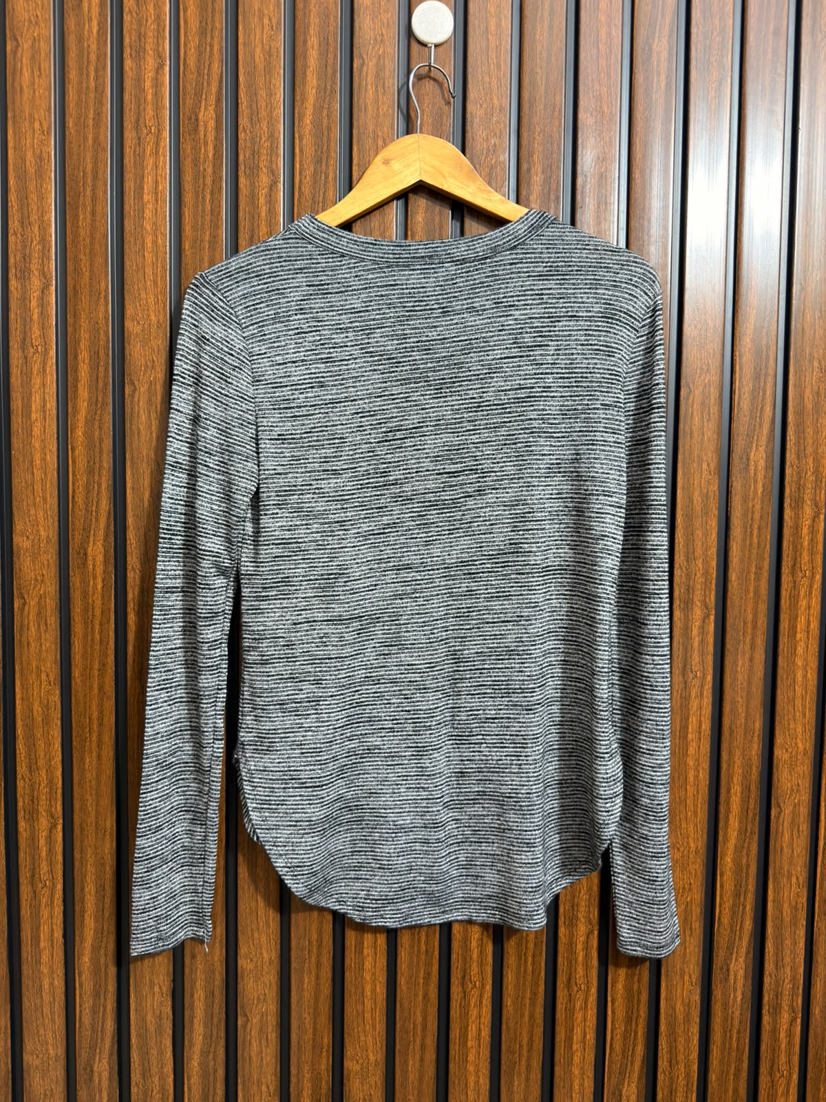 Chest 20  Lenght 25 to 26 Ladies Classic Top