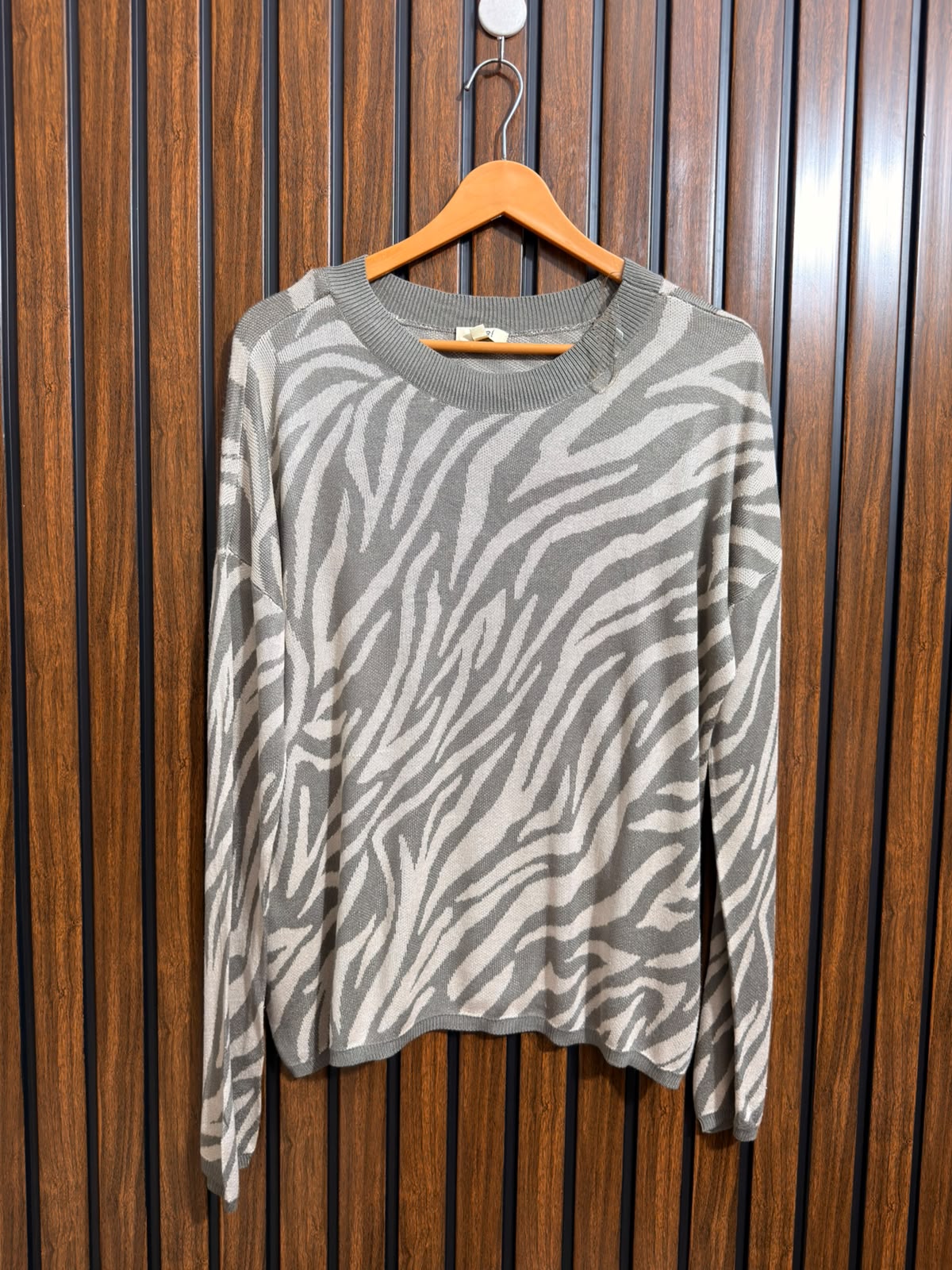 Chest large  baggy style  Lenght 26 Western Essential Top