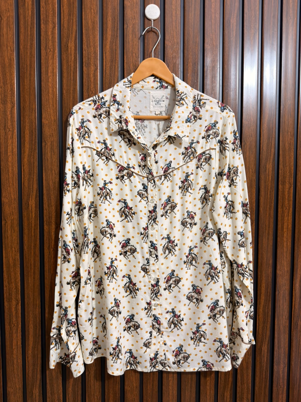 Chest 21  Lenght 28  Fabric linen Ladies Branded Top