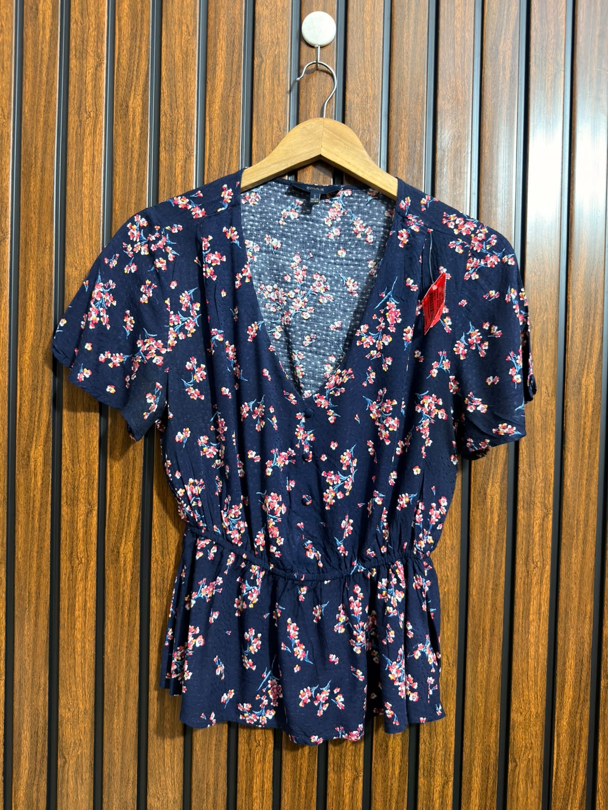 Chest 18  Lenght 23  Fabric linen Branded Everyday Half Sleeve Top