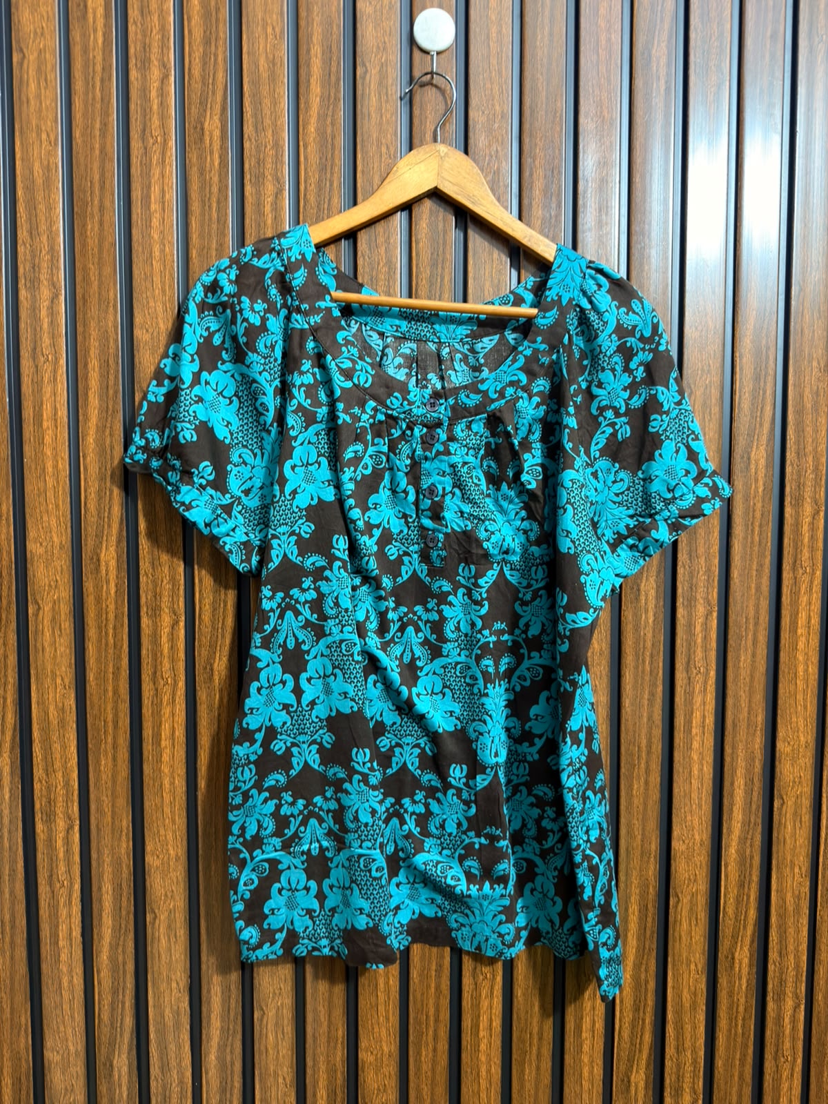 Chest 22  Lenght 27  Fabric cotton Womens Summer Half Sleeve Top