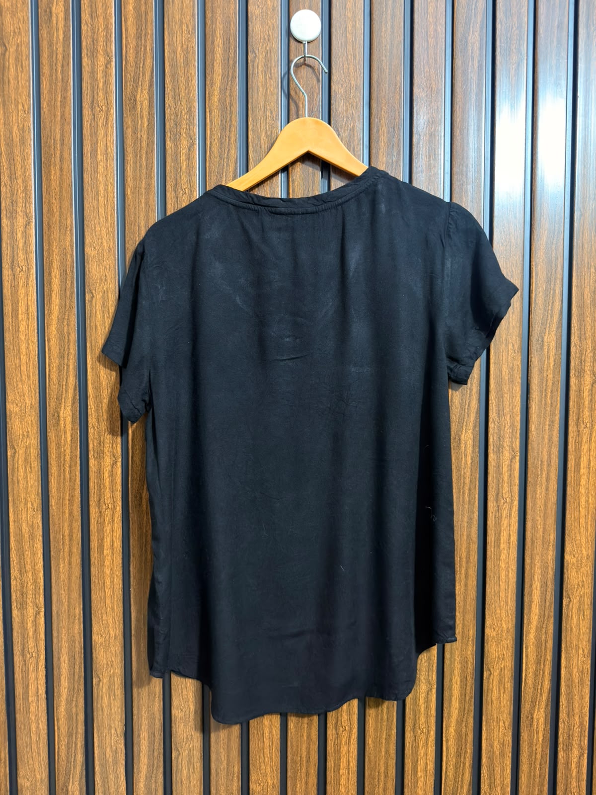 Chest 19  Lenght 26  Fabric linen Ladies Summer Half Sleeve Top