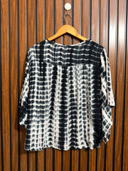 Chest 22  Lenght 24  Fabric linen Ladies  Half Sleeve Wear Top