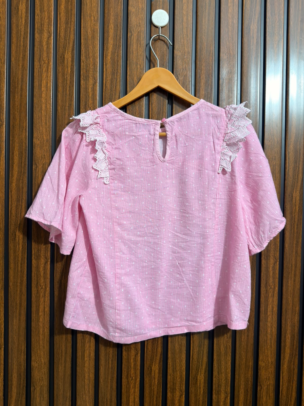 Chest 17  Lenght 20  Fabric cotton Branded Wear Half Sleeve Top