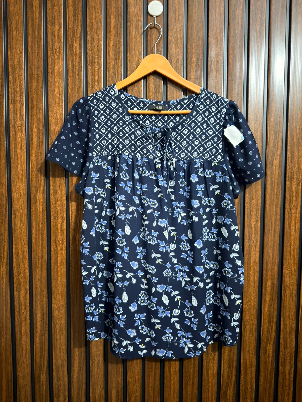 Chest 21  Lenght 27  Fabric linen Basic Half Sleeve Top