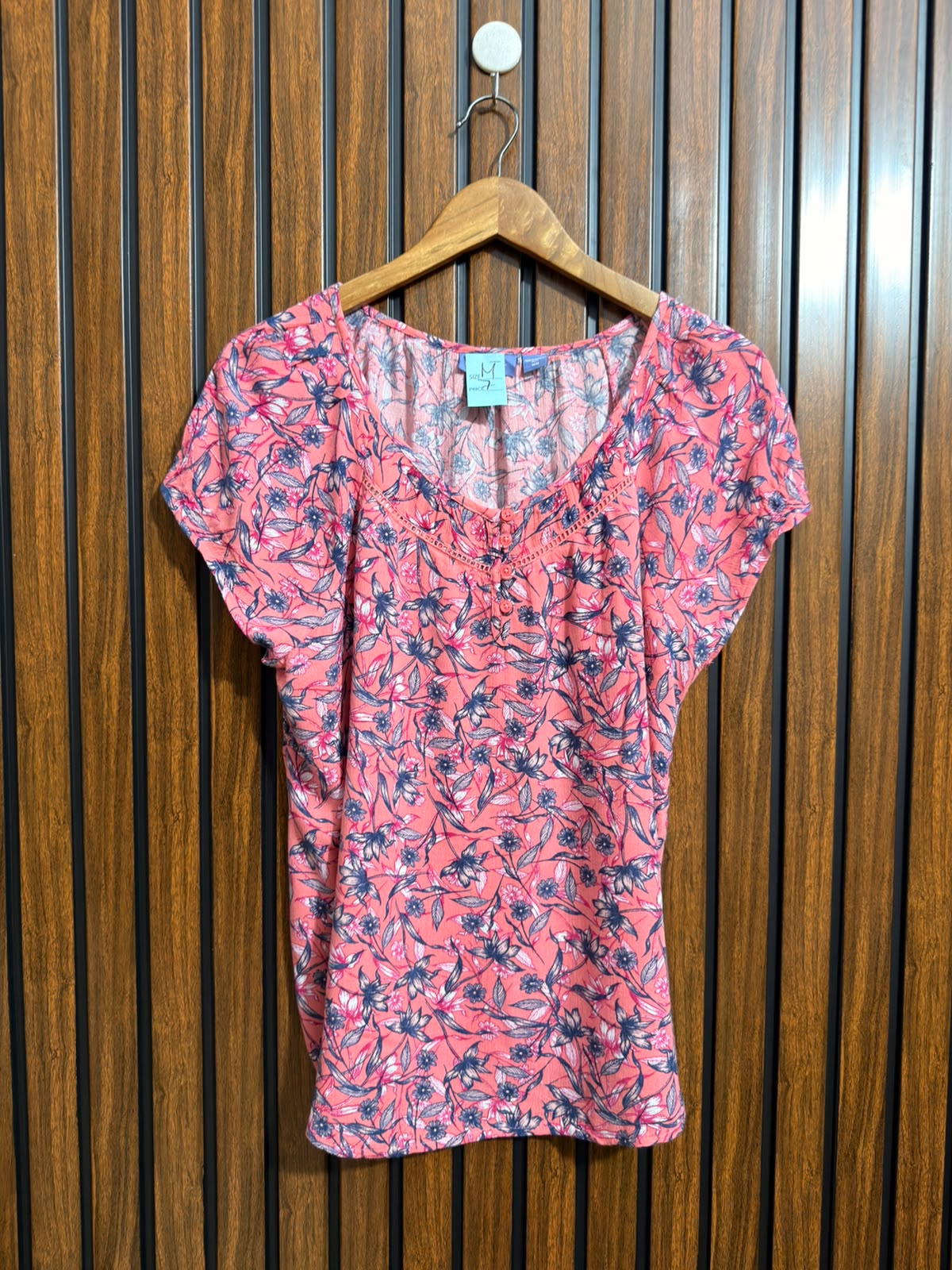 Chest 21  Lenght 25  Fabric linen Womens Trendy Half Sleeve Top
