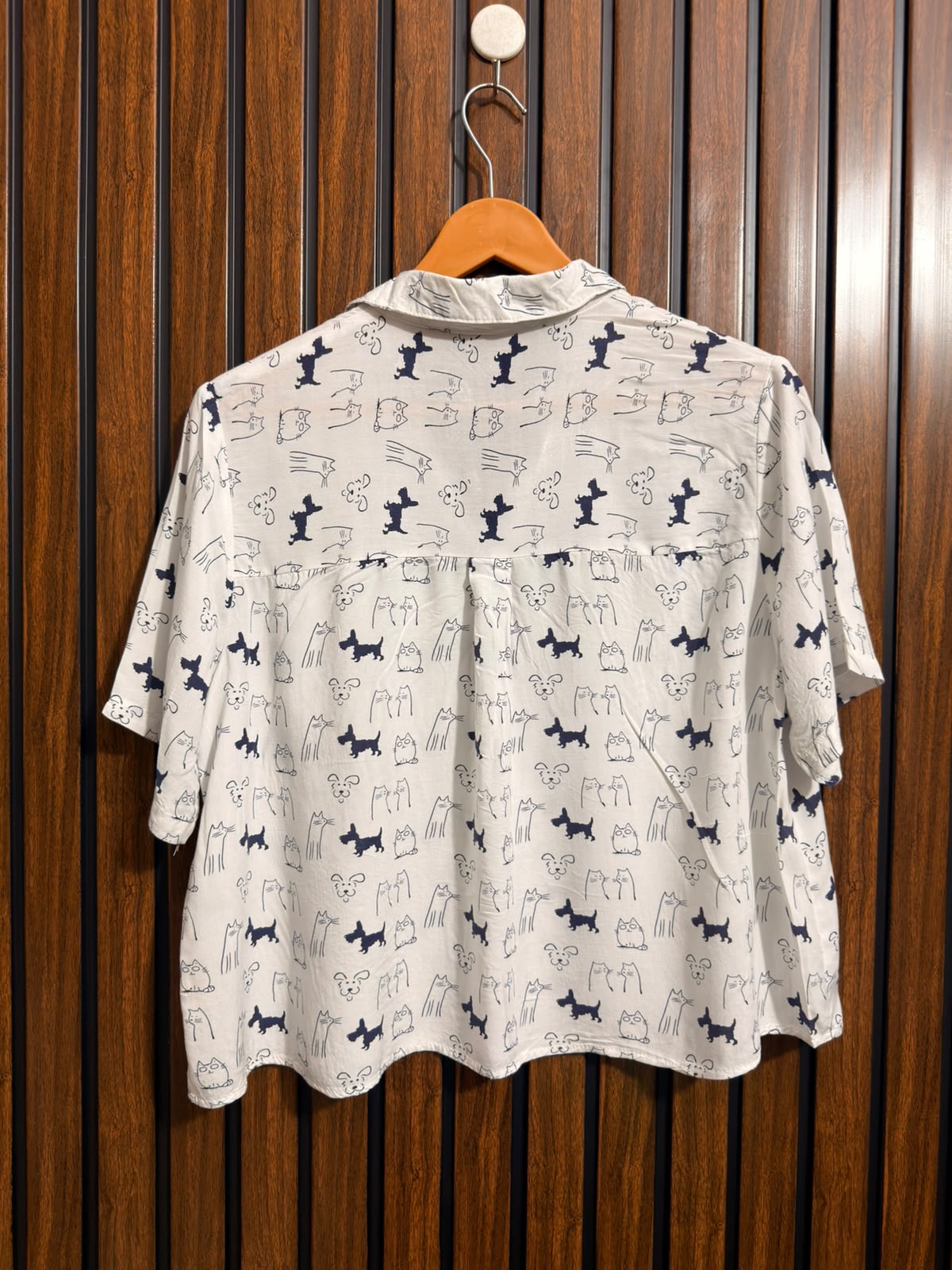 Chest 20  Lenght 21  Fabric linen Ladies Trendy Half Sleeve Top