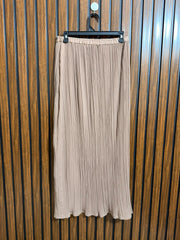 Waist 32  Lenght 37  Fabric chiffon Womens Skirt Brand