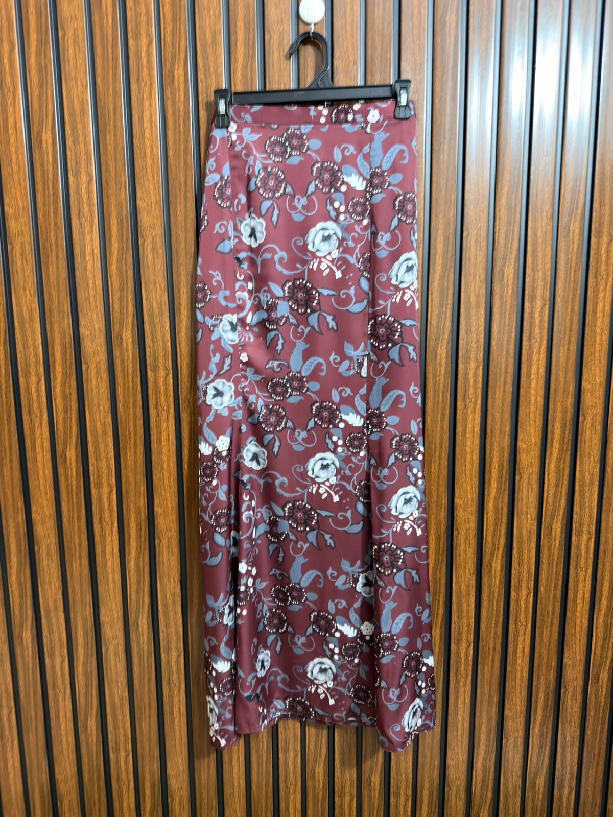Waist 38  Lenght 42  Fabric silk Western Womens Skirts