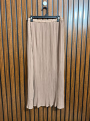 Waist 32  Lenght 37  Fabric chiffon Womens Skirt Brand