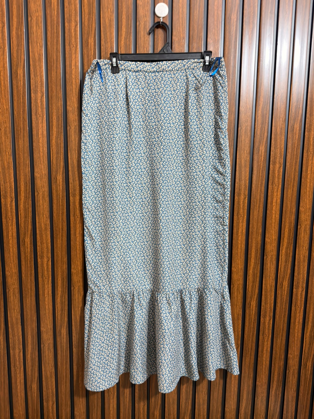 Waist 34  Lenght 39  Fabric cotton silk Imported Womens Skirt