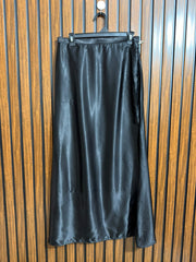 Waist 32  Lenght 40  Fabric silk Western Womens Branded Skirt