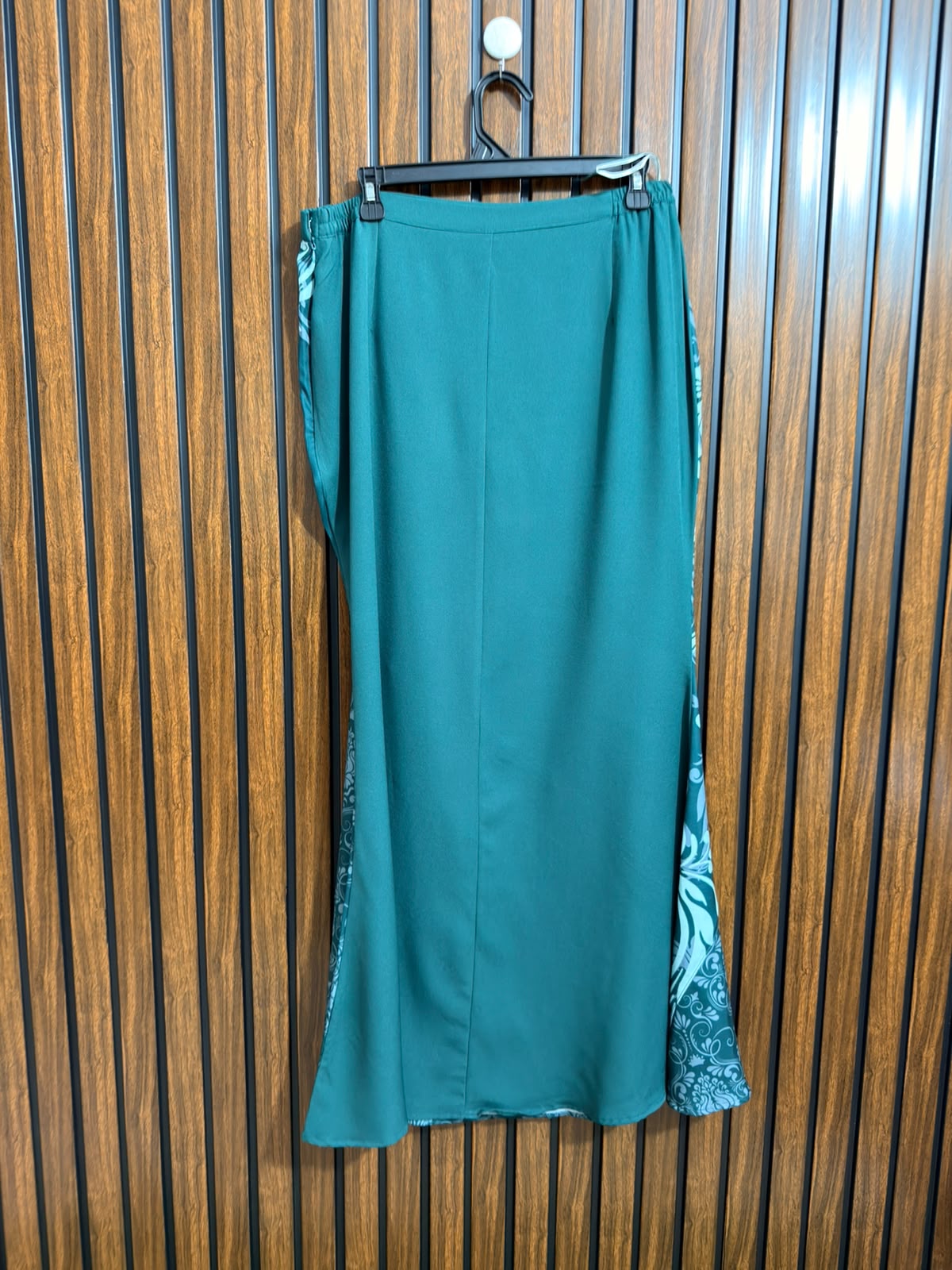Waist 36  Lenght 41  Fabric rayon Western Skirt for Women