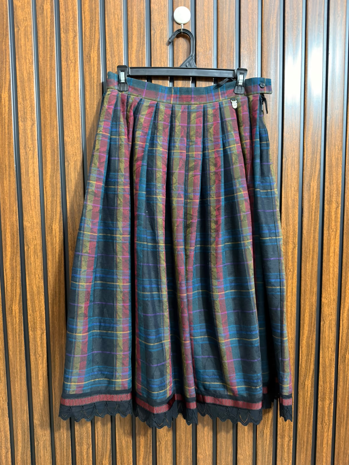 Waist 30  Lenght 31  Fabric cotton silk Western Brand Womens Skirt