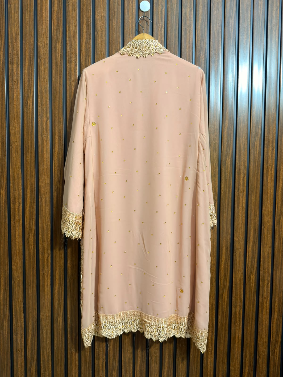 Chest 20  Lenght 40  Fabric chiffon Ladies Branded Long Top