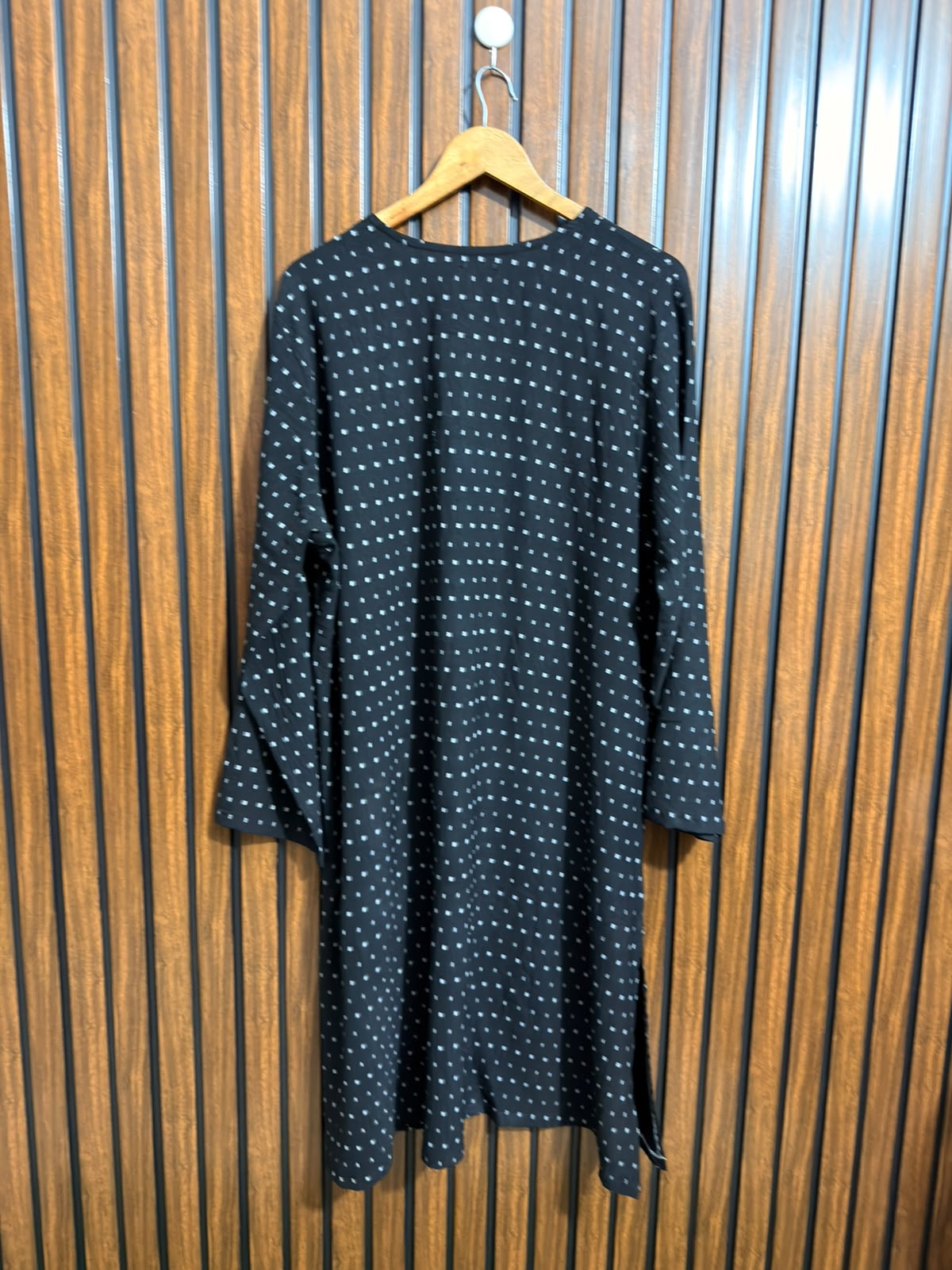 Chest 22  Lenght 41  Fabric Georgette Western Womens Long Top Range