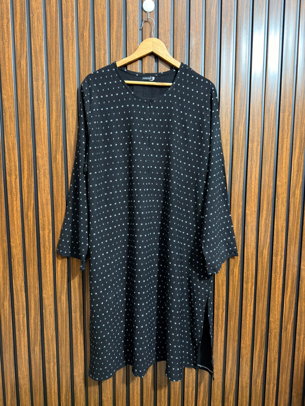 Chest 22  Lenght 41  Fabric Georgette Western Womens Long Top Range