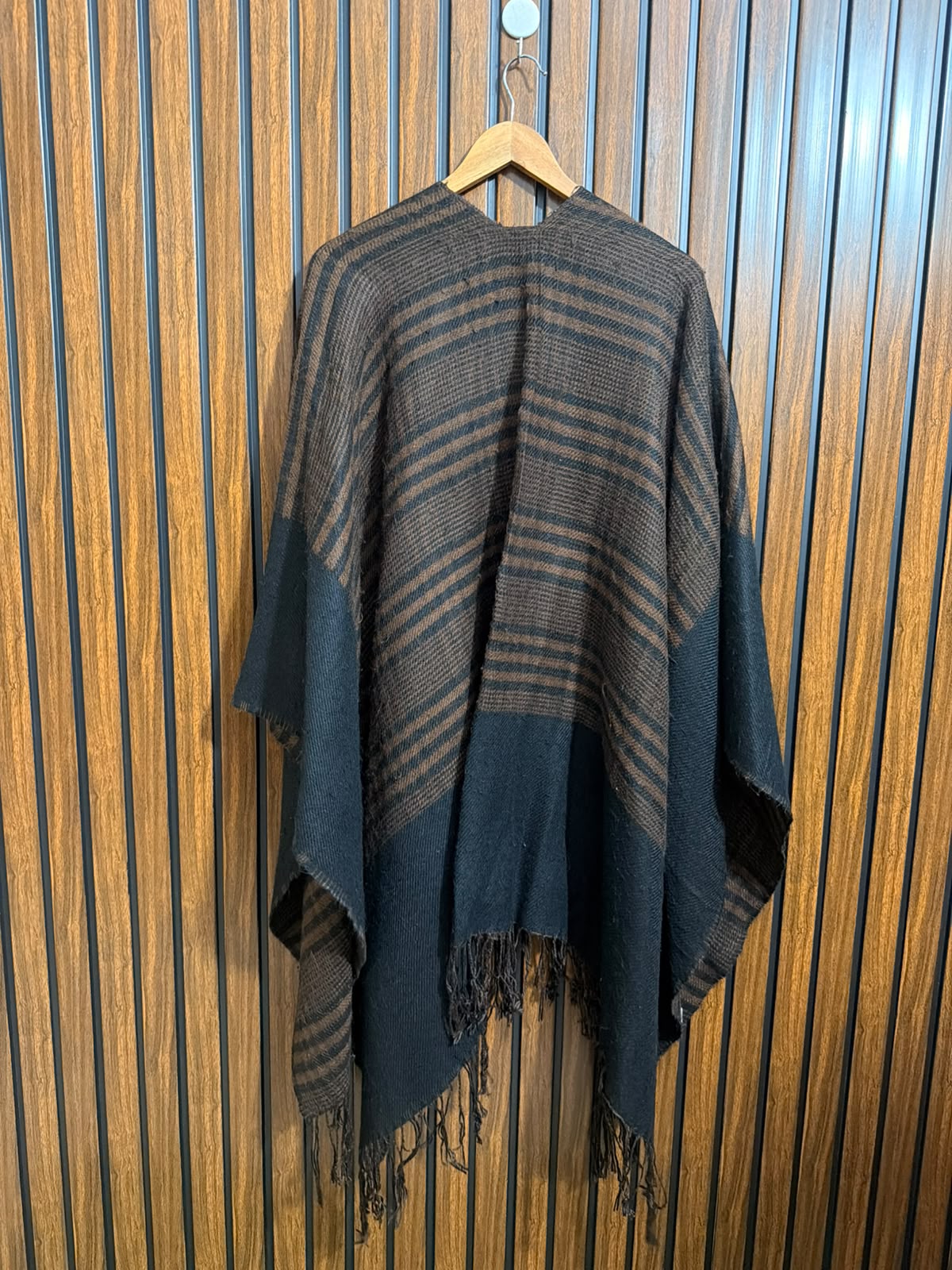 Branded Shawl Wear