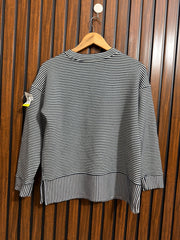 Chest 20  Lenght 23.5 Womens Casual Sweater