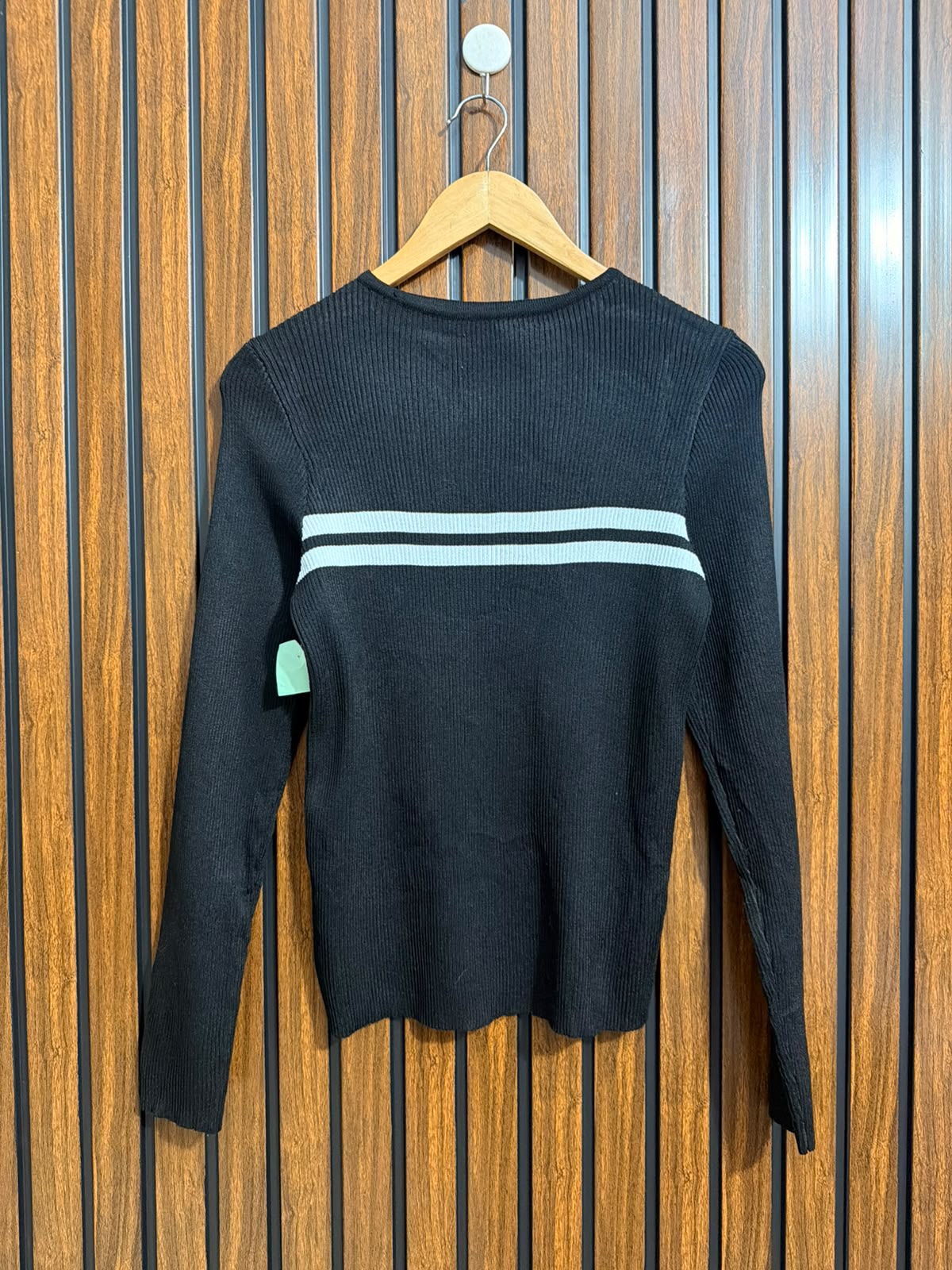 Chest 18  Lenght 22.5 Womens Sweater Collection