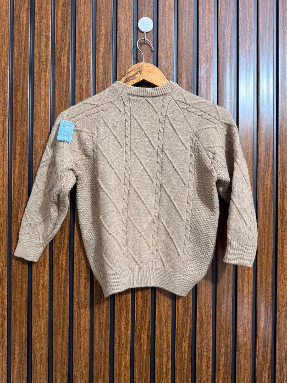 Chest 16  Lenght 18 Ladies Sweater